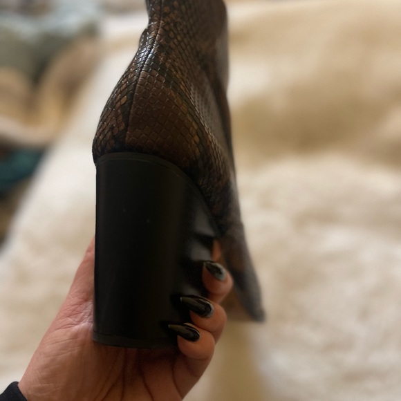 Zara Woman Python Boots - Picture 8 of 10